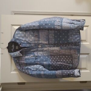 Urban Outfitters BDG Quilted Shirt Jacket. Men's Size M. Color Bandana Print.